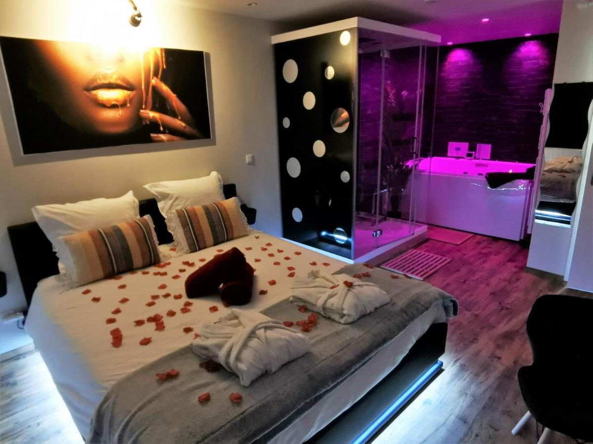 Spa Privatif Love Room, Le Hammam Et Bulles, Chez Nuits Chartraines Шартр Экстерьер фото